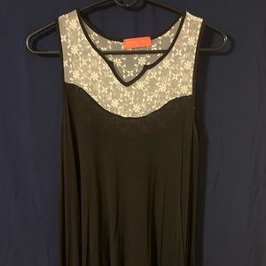 Back tank top with white lace back